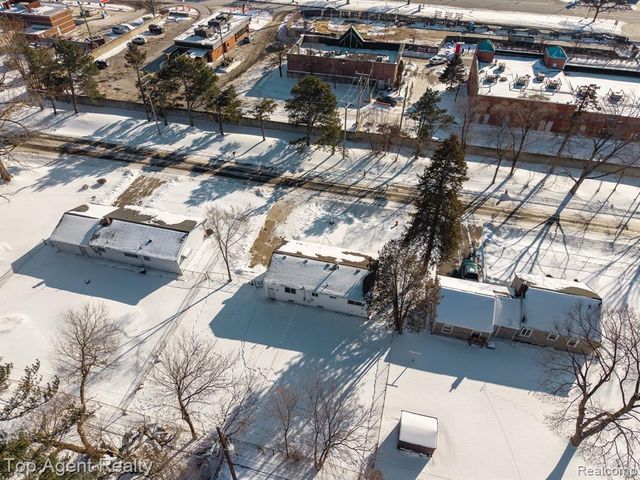 20222 Westhaven Avenue, Southfield, MI 48075