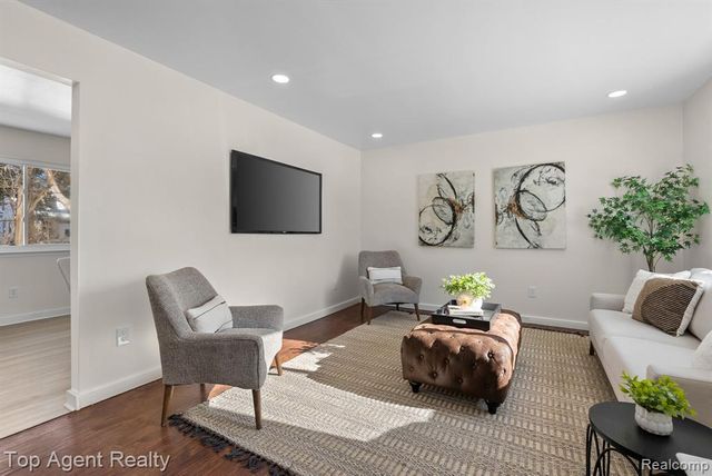 20222 Westhaven Avenue, Southfield, MI 48075