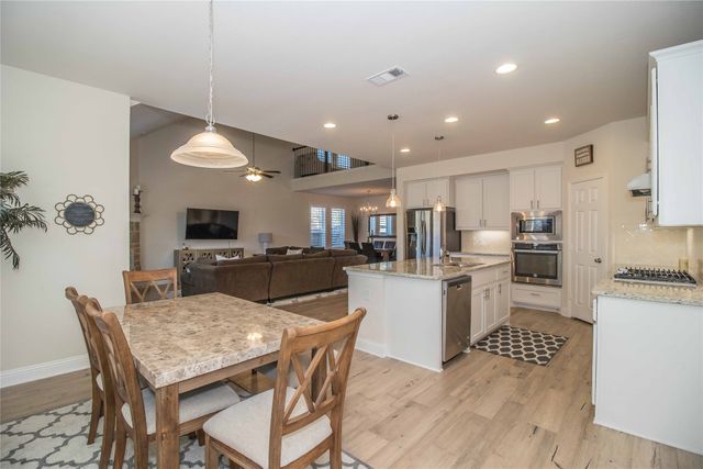 908 Foxglove Drive, Little Elm, TX 75068