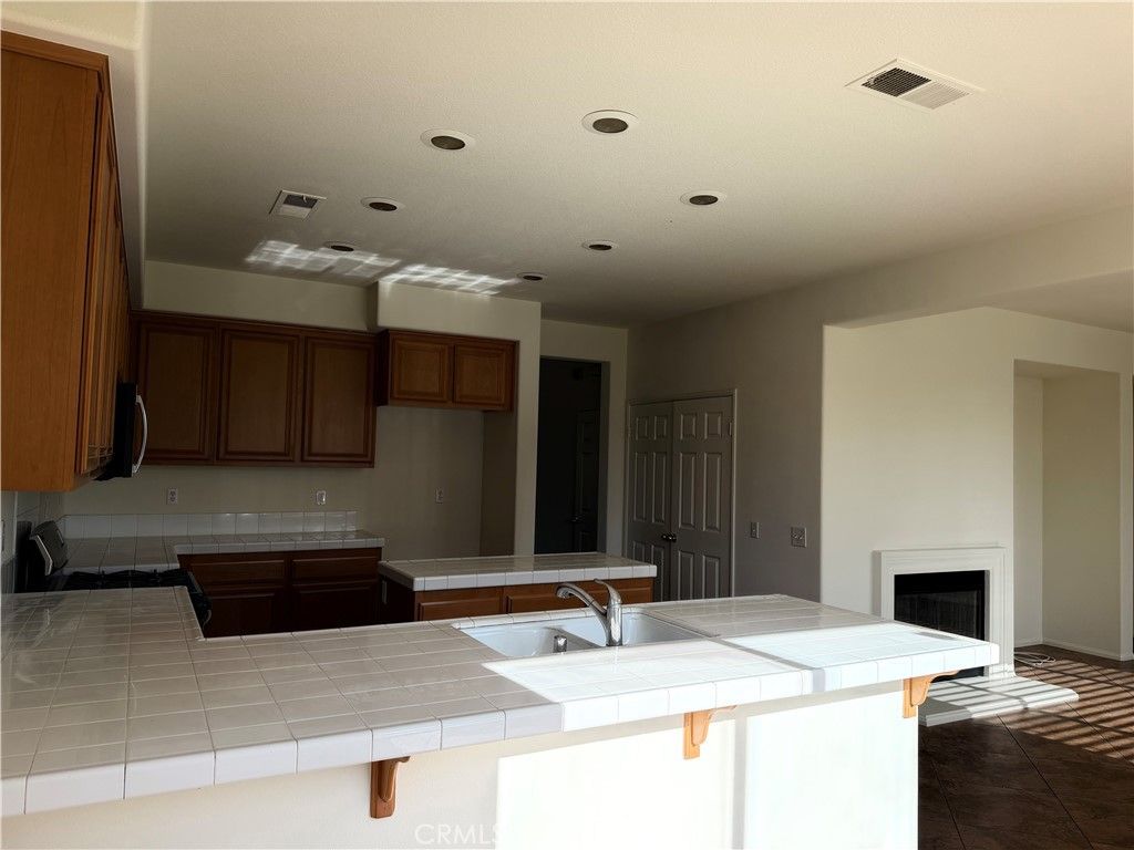 Image 19 of property listing at 88 Ivory, Beaumont, CA 92223