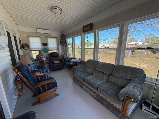 3829 Oak Street, Hokes Bluff, AL 35903