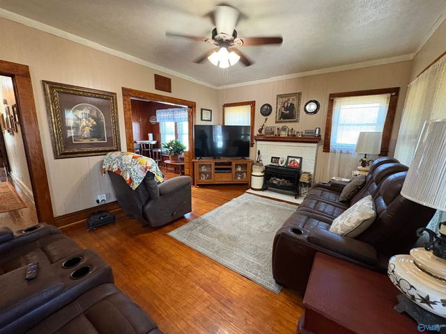 3829 Oak Street, Hokes Bluff, AL 35903