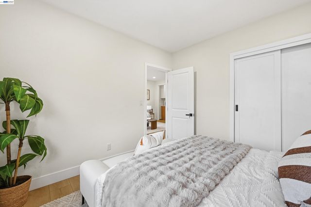 22 Garden Rd, Alameda, CA 94502