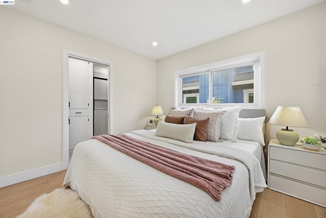 22 Garden Rd, Alameda, CA 94502