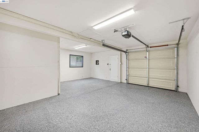 22 Garden Rd, Alameda, CA 94502