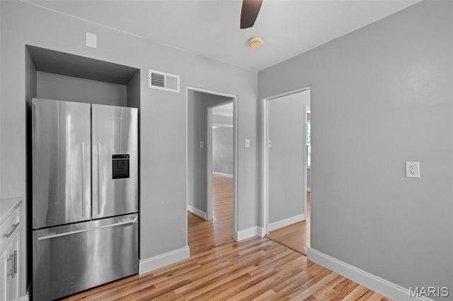 2956 Andover Drive, St Louis, MO 63121