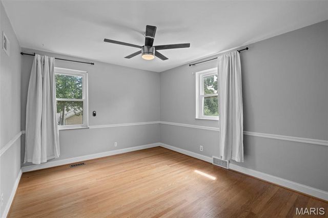 2956 Andover Drive, St Louis, MO 63121