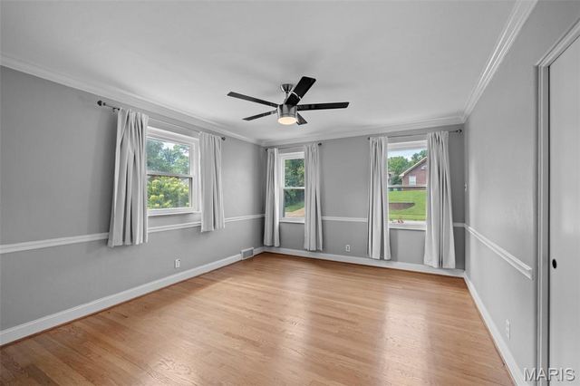 2956 Andover Drive, St Louis, MO 63121