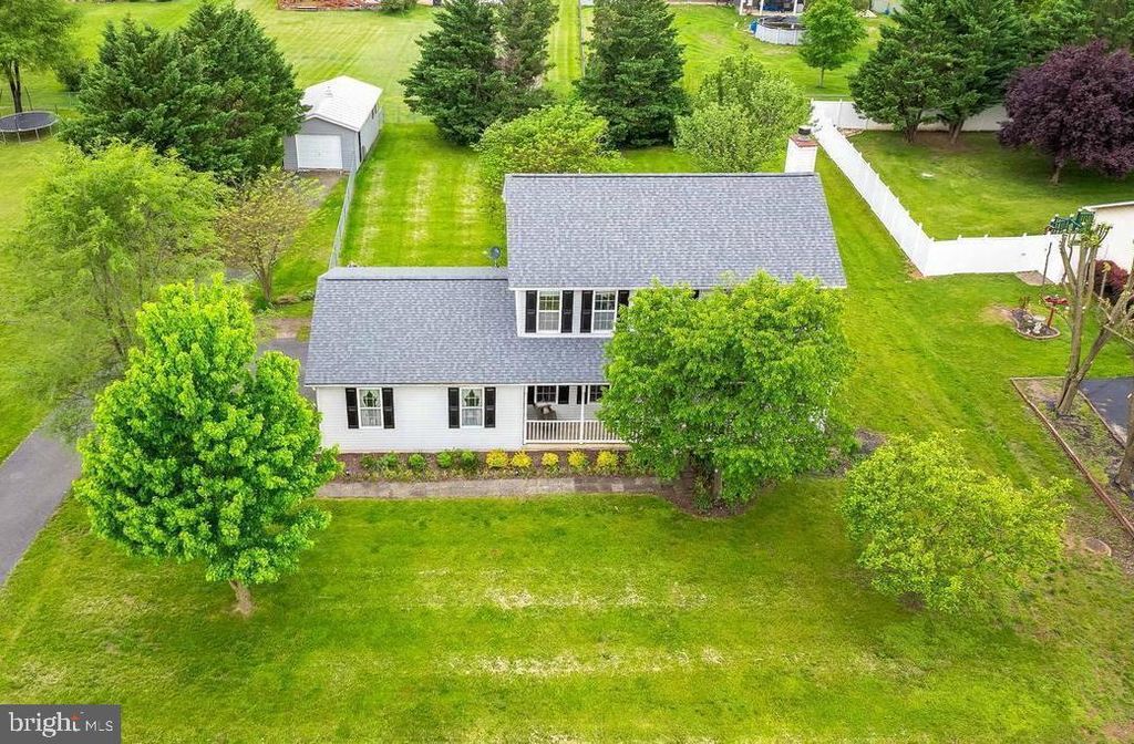 333 MONTMORENCY DR, Bunker Hill, WV 25413