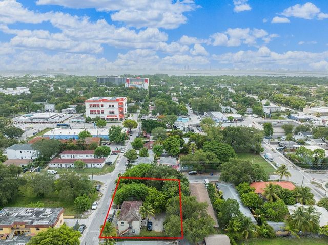 142 NE 56th St D, Miami, FL 33137