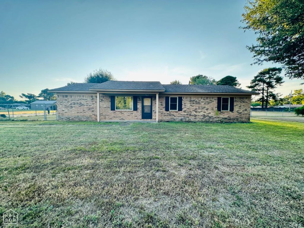 2701 S Main, Newport, AR 72112
