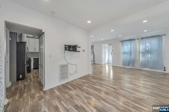 13 Magnolia Avenue, Kearny, NJ 07032
