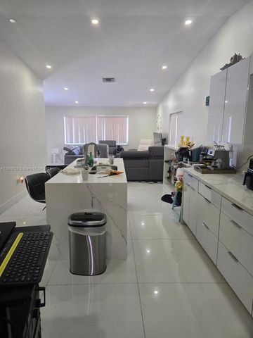 16242 SW 304th Ter, Homestead, FL 33033