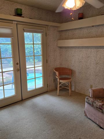 5867 E Club View Drive, Fresno, CA 93727