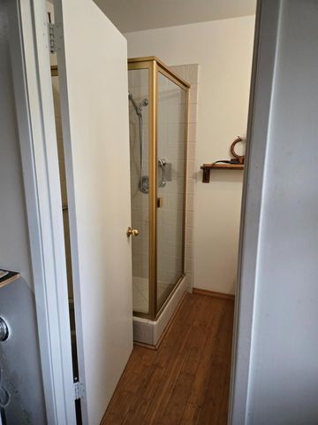 5867 E Club View Drive, Fresno, CA 93727