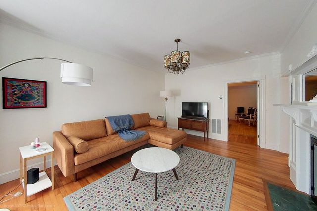 34 Catherine Street A, Newport, RI 02840