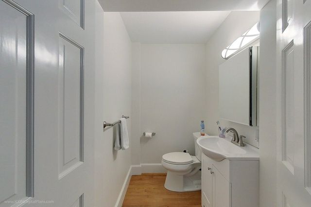 34 Catherine Street A, Newport, RI 02840
