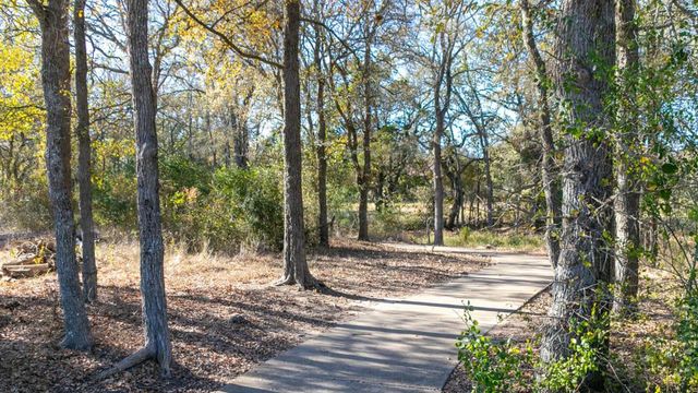 290 Maddy WAY, Bastrop, TX 78602