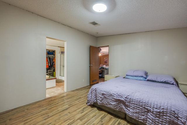 1953 Cotton Creek Road, Baker, FL 32531