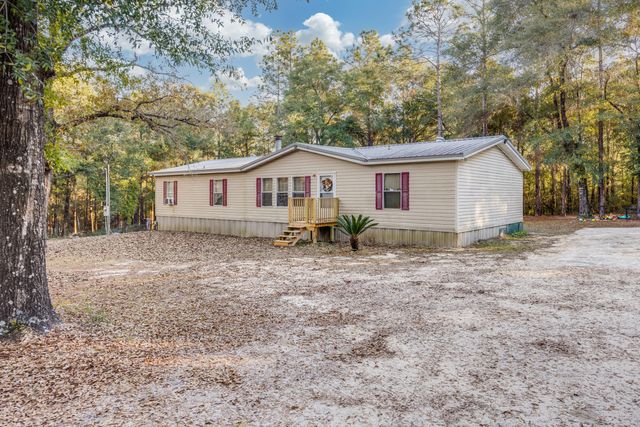 1953 Cotton Creek Road, Baker, FL 32531