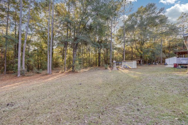 1953 Cotton Creek Road, Baker, FL 32531