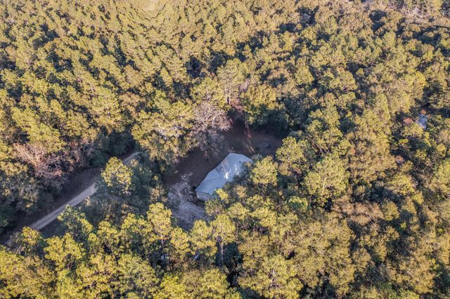 1953 Cotton Creek Road, Baker, FL 32531