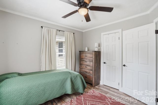 215 W Dallas Road, Stanley, NC 28164