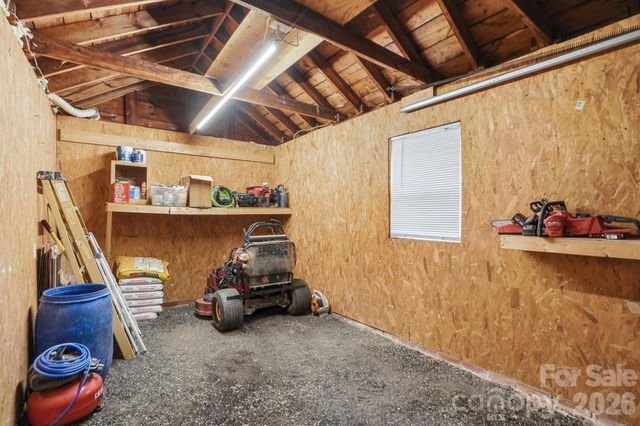 215 W Dallas Road, Stanley, NC 28164