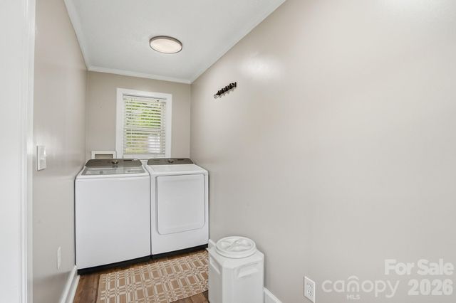 215 W Dallas Road, Stanley, NC 28164