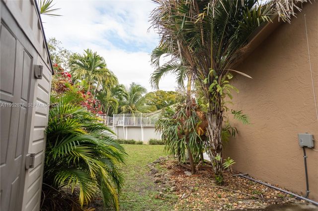 13565 SW 116th Ter 0, Miami, FL 33186