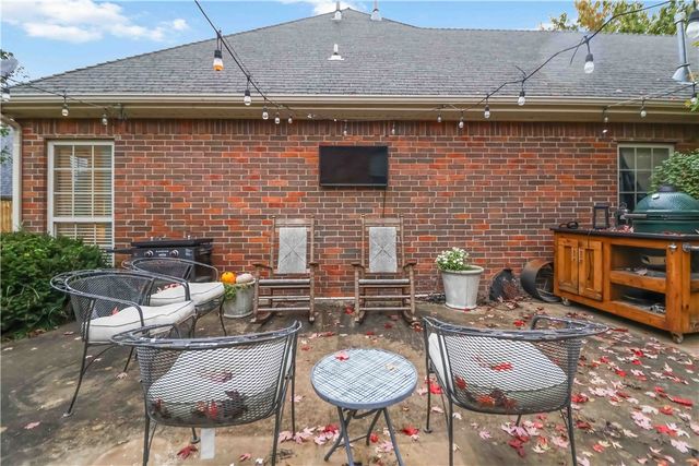 1645 Rhonda Drive, Fayetteville, AR 72703