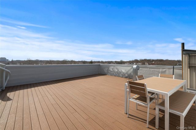 6296 Woodhaven Boulevard 6N, Rego Park, NY 11374