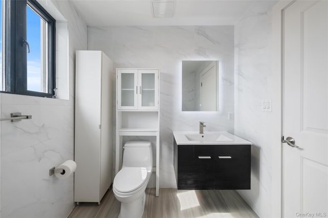 6296 Woodhaven Boulevard 6N, Rego Park, NY 11374