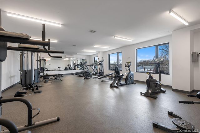 6296 Woodhaven Boulevard 6N, Rego Park, NY 11374