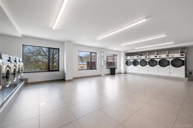 6296 Woodhaven Boulevard 6N, Rego Park, NY 11374