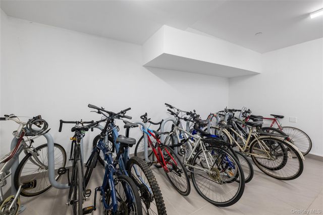 6296 Woodhaven Boulevard 6N, Rego Park, NY 11374