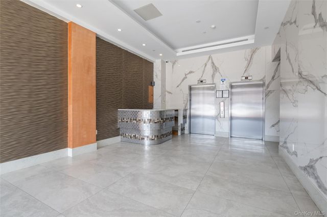 6296 Woodhaven Boulevard 6N, Rego Park, NY 11374