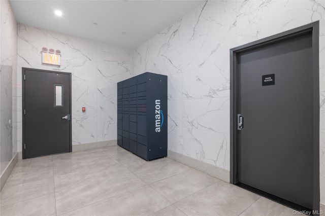 6296 Woodhaven Boulevard 6N, Rego Park, NY 11374