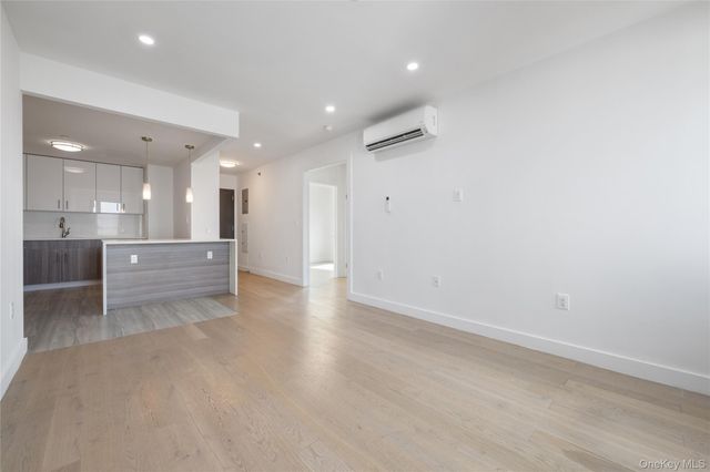 6296 Woodhaven Boulevard 6N, Rego Park, NY 11374