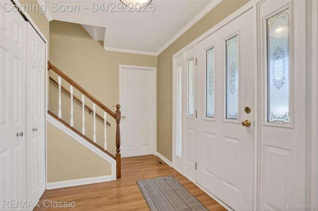 36365 6 Mile Road, Livonia, MI 48152
