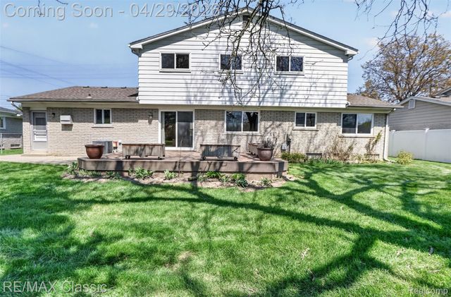 36365 6 Mile Road, Livonia, MI 48152