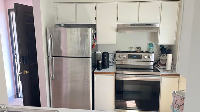 9925 SW Trapper Terrace, Beaverton, OR 97008