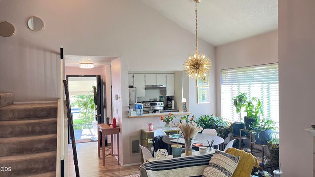 9925 SW Trapper Terrace, Beaverton, OR 97008