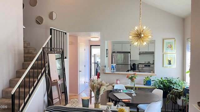 9925 SW Trapper Terrace, Beaverton, OR 97008