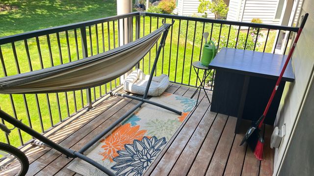 9925 SW Trapper Terrace, Beaverton, OR 97008