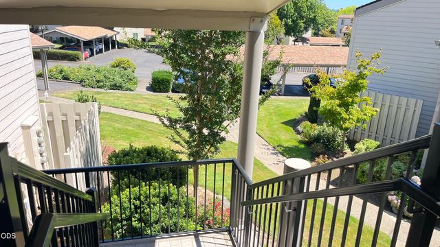 9925 SW Trapper Terrace, Beaverton, OR 97008