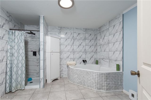 330 Sir Richard East Drive, Las Vegas, NV 89110