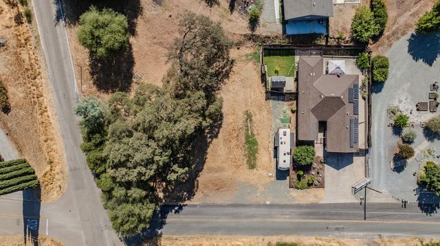 3109 Dunn Rd, Valley Springs, CA 95252