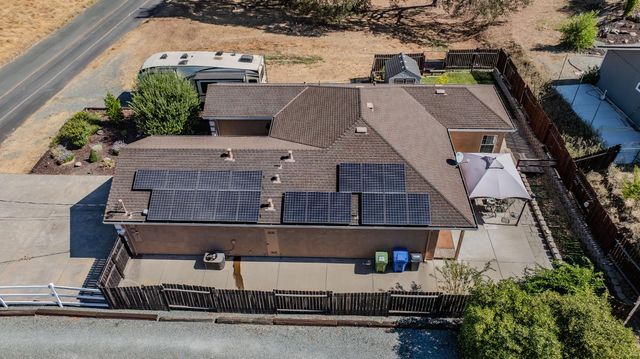 3109 Dunn Rd, Valley Springs, CA 95252