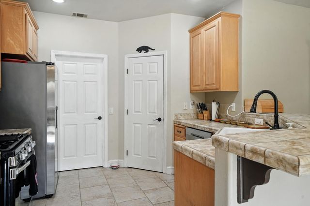 3109 Dunn Rd, Valley Springs, CA 95252